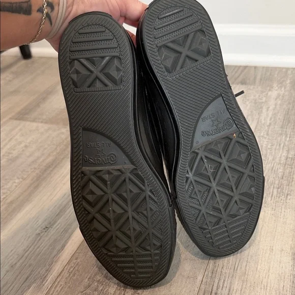 Converse Low Top Space Gray Patent Leather Sneakers - Picture 7 of 8